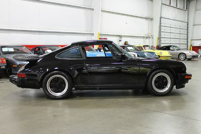 Porsche 911 1988 photo 8