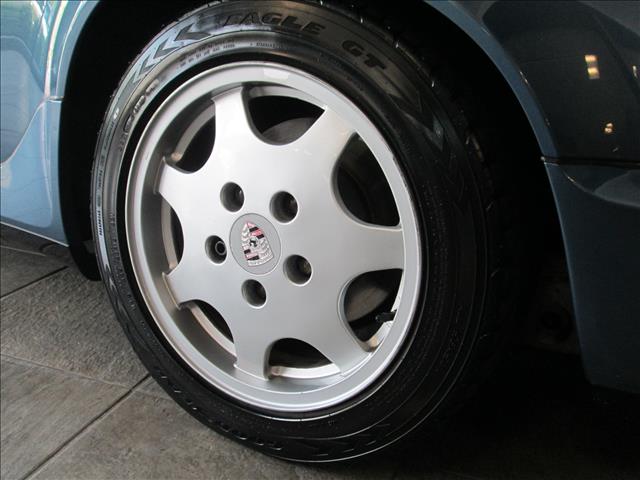 Porsche 911 1990 photo 21