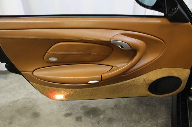 Porsche 911 2004 photo 6