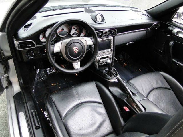 Porsche 911 2006 photo 2