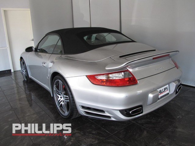 Porsche 911 2008 photo 2