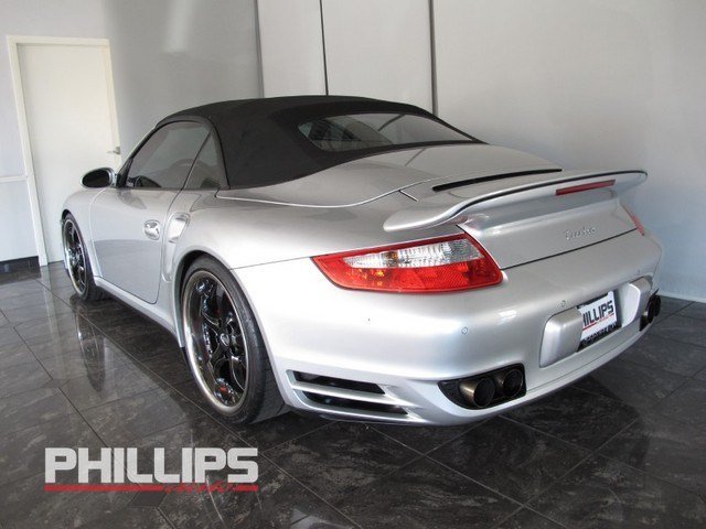 Porsche 911 2008 photo 2