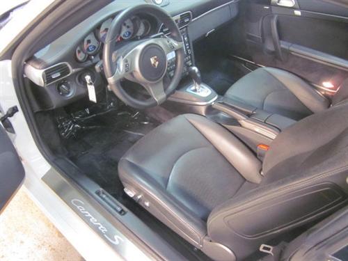 Porsche 911 2009 photo 2