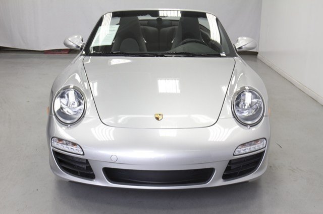 Porsche 911 4WD REG CAB 120.5 SLT Unspecified