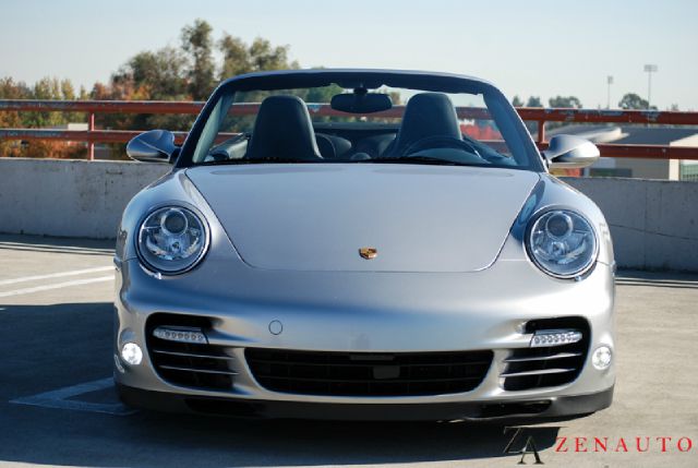 Porsche 911 2010 photo 1