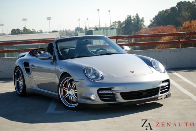 Porsche 911 2010 photo 2