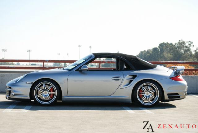 Porsche 911 2010 photo 3