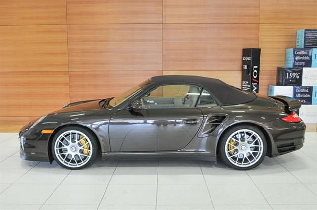Porsche 911 2011 photo 2