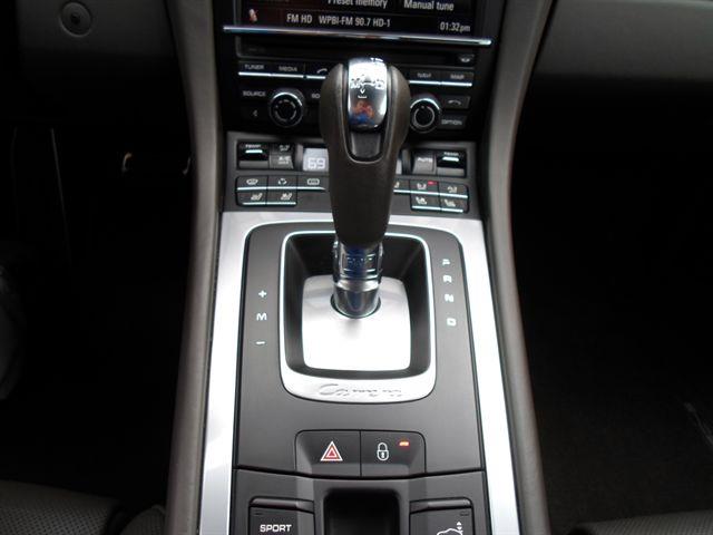 Porsche 911 2012 photo 28