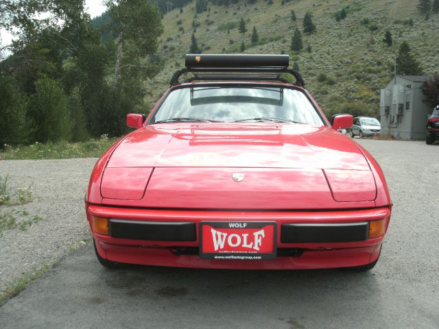 Porsche 924 1979 photo 1