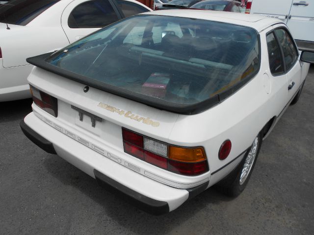 Porsche 924 Series 4 Sports Car