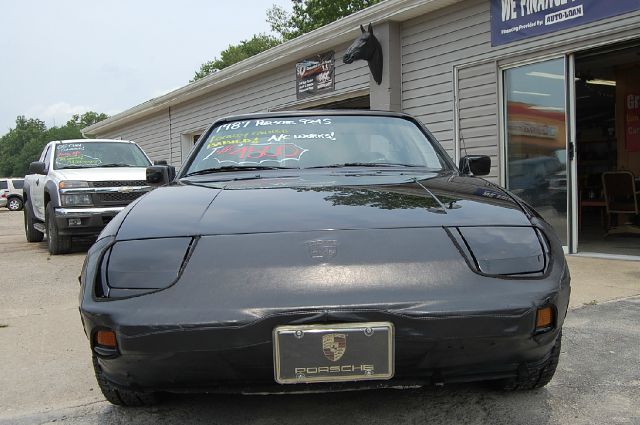 Porsche 924 1987 photo 2