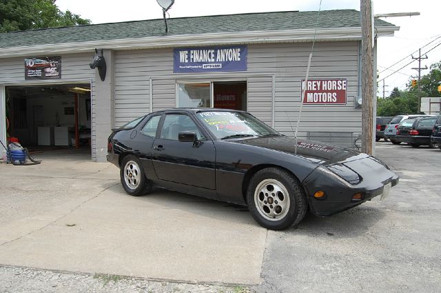 Porsche 924 1987 photo 3