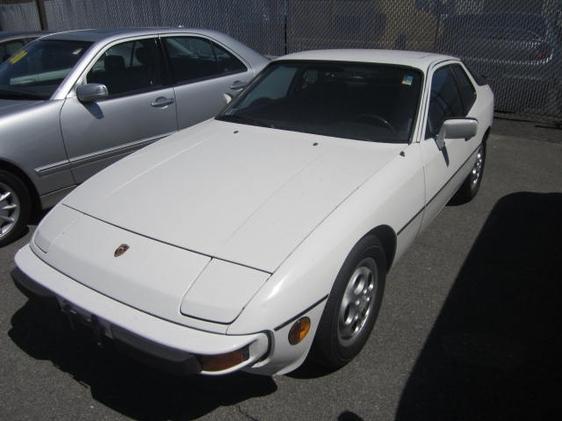 Porsche 924 1987 photo 2