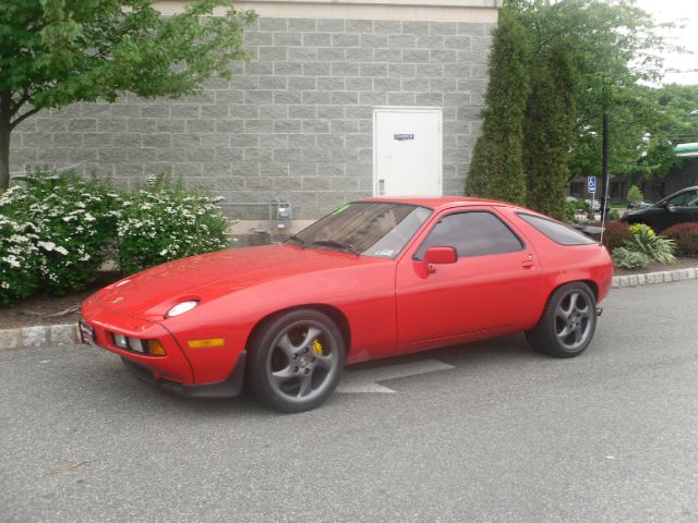 Porsche 928 1979 photo 19
