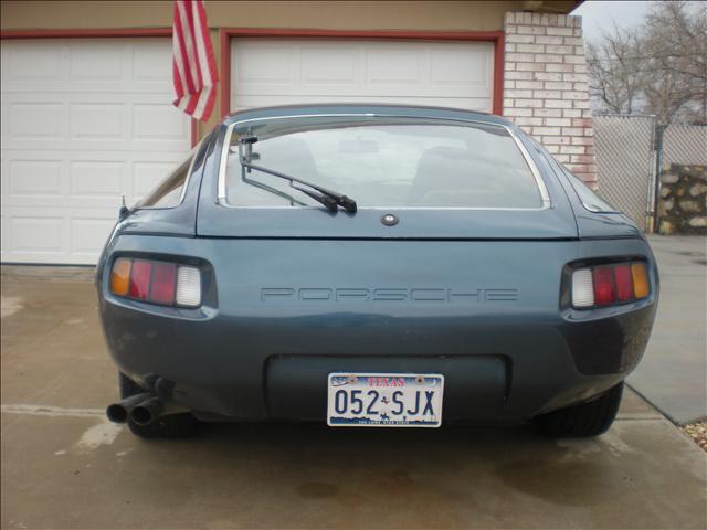 Porsche 928 1980 photo 2