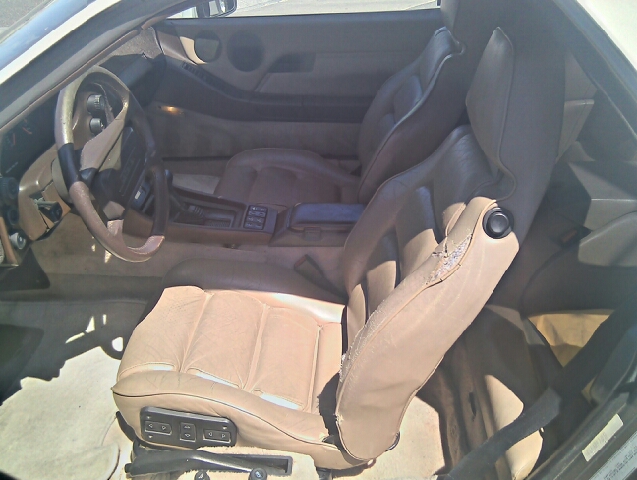 Porsche 928 1984 photo 1