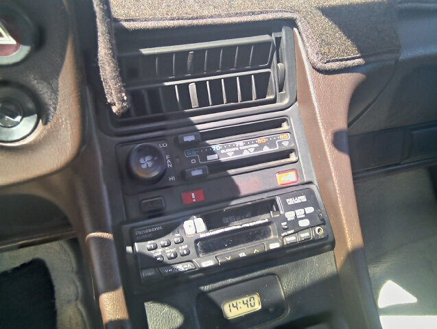 Porsche 928 1984 photo 5