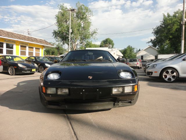 Porsche 928 1986 photo 10