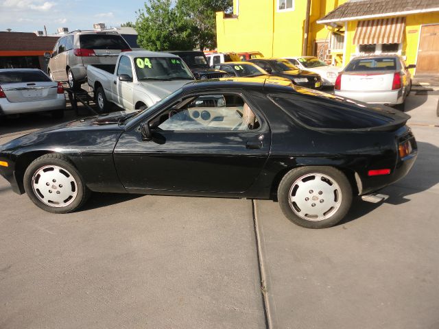 Porsche 928 1986 photo 11