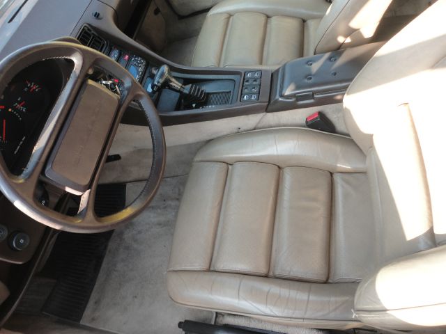 Porsche 928 1986 photo 6