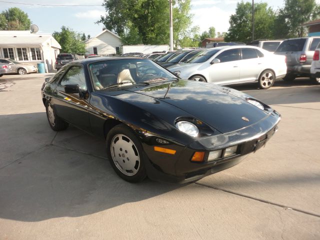 Porsche 928 1986 photo 9