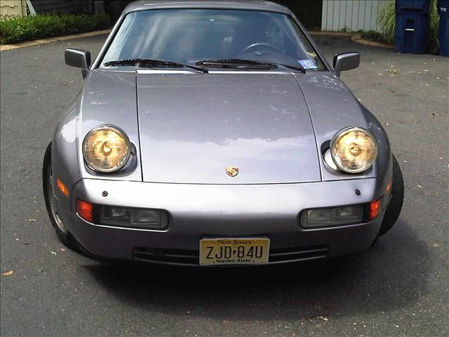 Porsche 928 1987 photo 1
