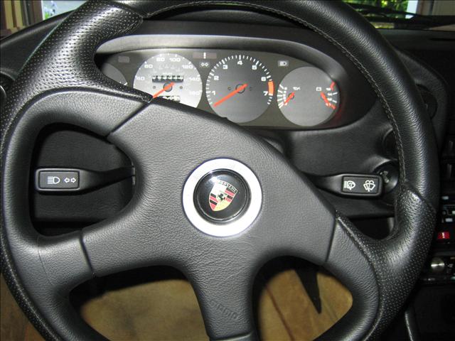 Porsche 928 1988 photo 3