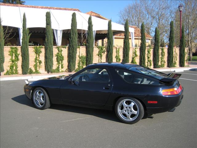 Porsche 928 1994 photo 1