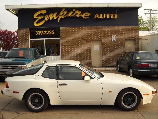 Porsche 944 GT Premium Coupe