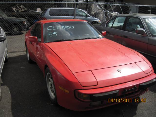 Porsche 944 1985 photo 2
