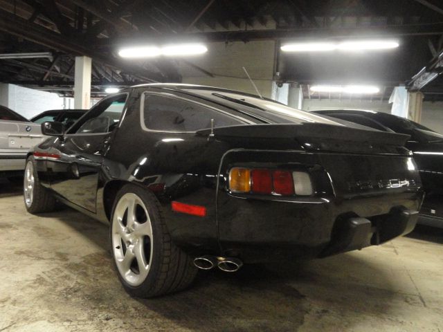 Porsche 944 1986 photo 1