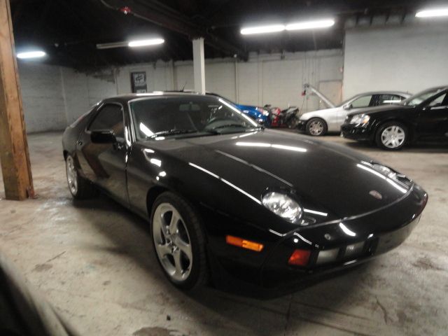 Porsche 944 1986 photo 2