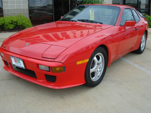 Porsche 944 1987 photo 17