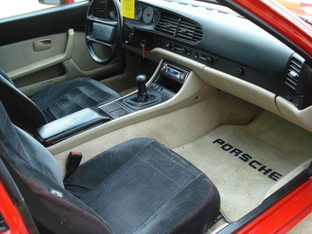Porsche 944 1987 photo 21