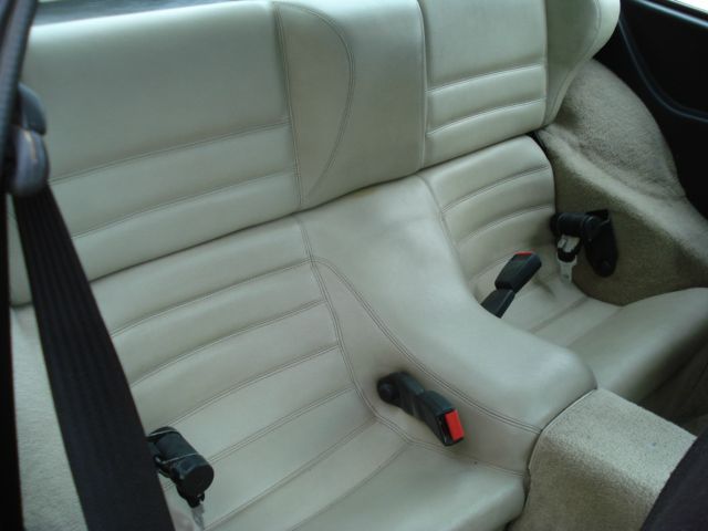 Porsche 944 1987 photo 4