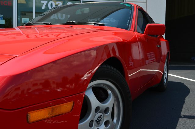 Porsche 944 1987 photo 4