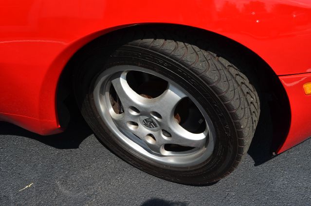 Porsche 944 1987 photo 7