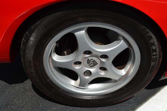 Porsche 944 1987 photo 8