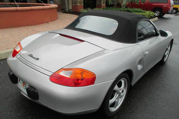 Porsche Boxster 1997 photo 1
