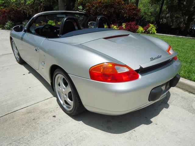 Porsche Boxster 1999 photo 2