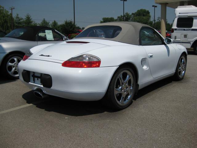 Porsche Boxster 1999 photo 2