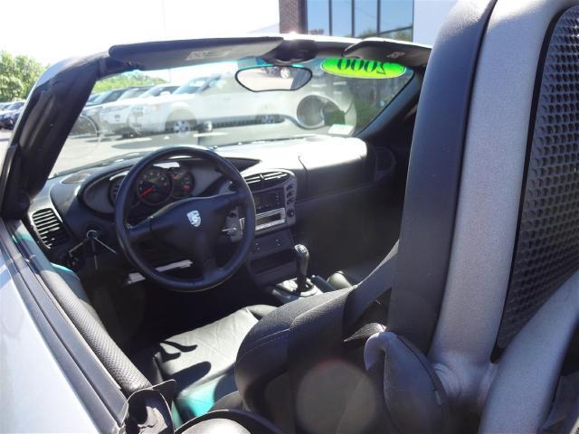 Porsche Boxster 2000 photo 3
