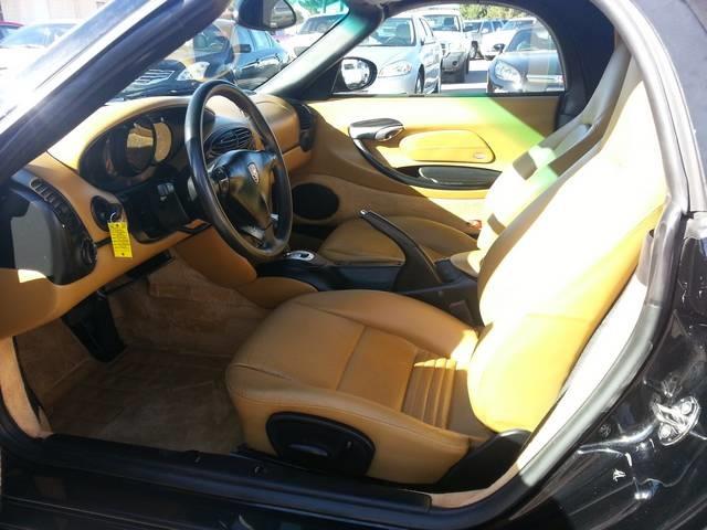 Porsche Boxster 2002 photo 2