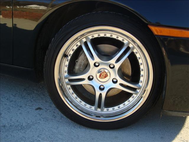 Porsche Boxster 2002 photo 1