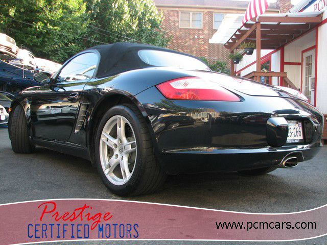 Porsche Boxster 2005 photo 2