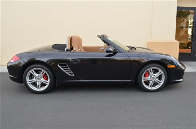 Porsche Boxster 2010 photo 2