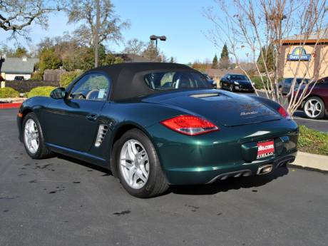 Porsche Boxster 2010 photo 2