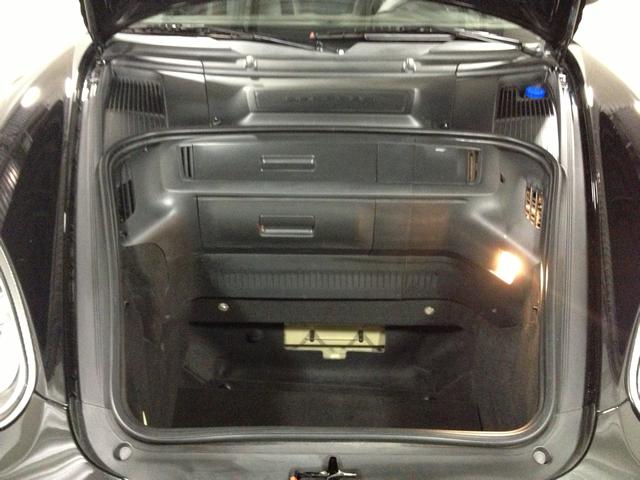 Porsche Boxster 2010 photo 2