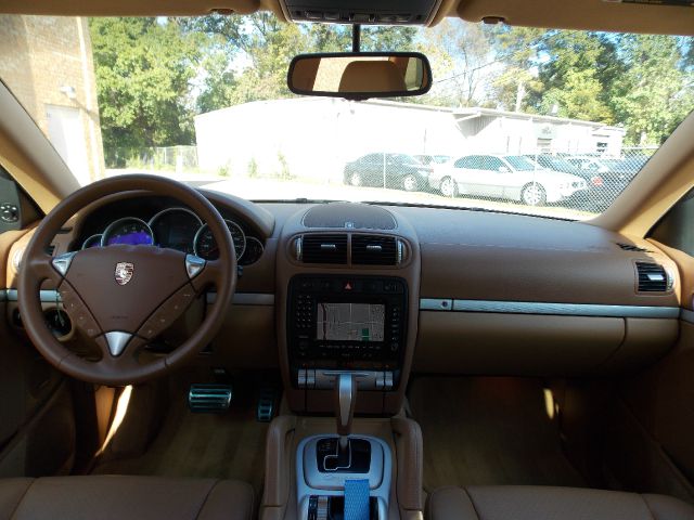 Porsche Cayenne 2004 photo 4